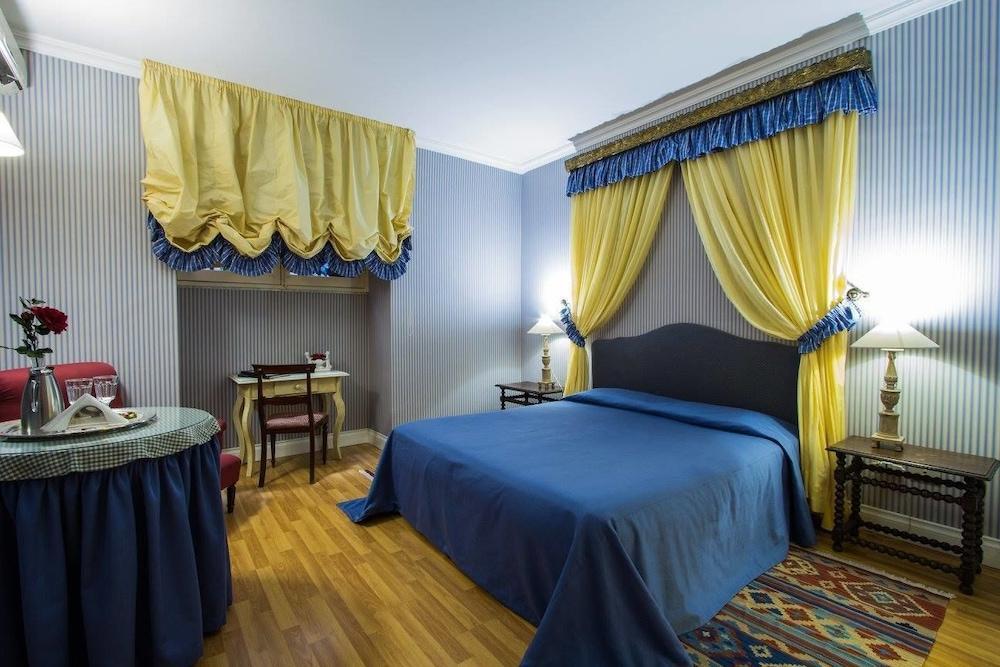 Palazzo Arone Dei Baroni Di Valentino Hotell Palermo Exteriör bild