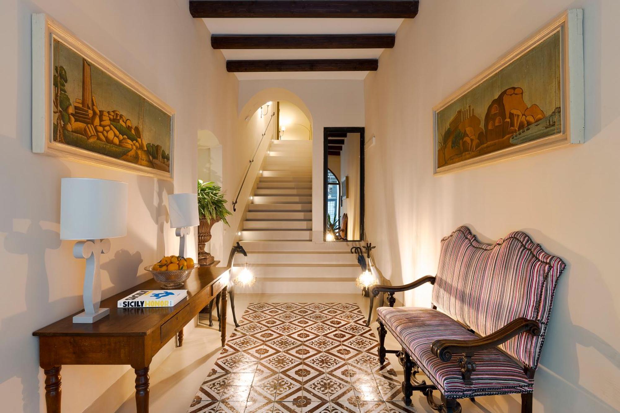 Palazzo Arone Dei Baroni Di Valentino Hotell Palermo Exteriör bild