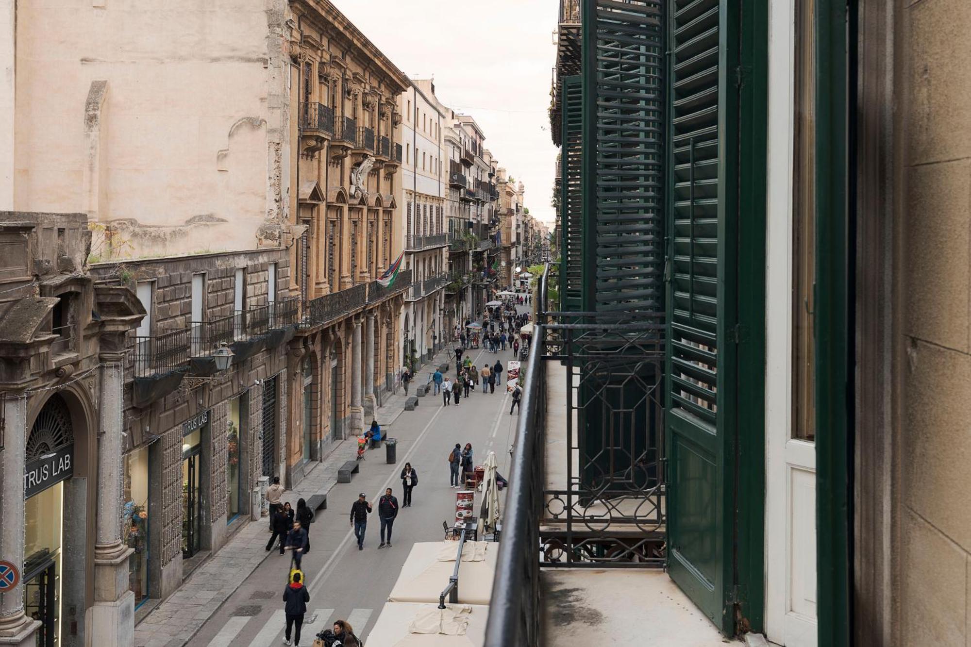 Palazzo Arone Dei Baroni Di Valentino Hotell Palermo Exteriör bild
